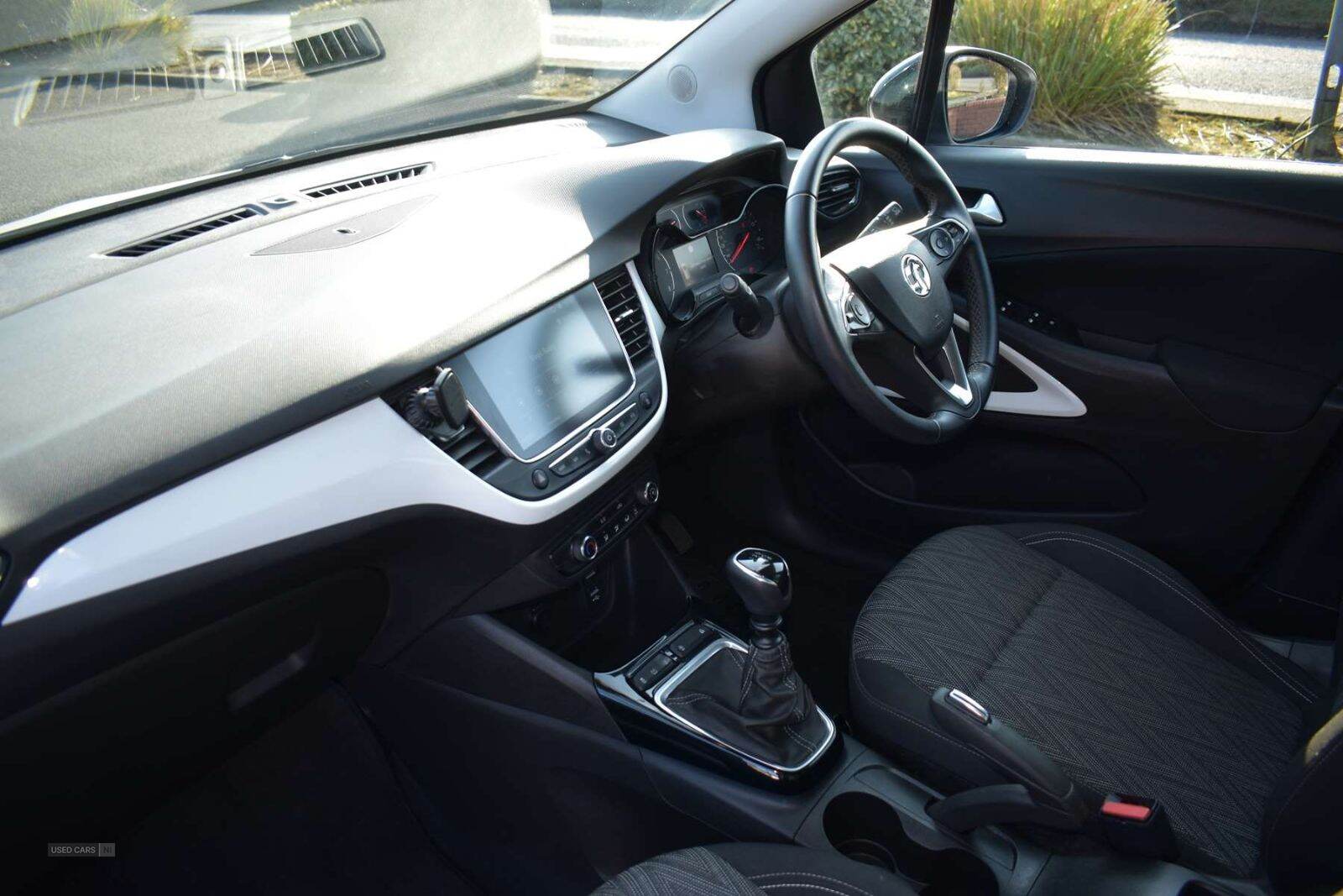 Feb 2020 Vauxhall Crossland X 1.2T [110] SRi Nav 5dr [6 Spd] [S/S]