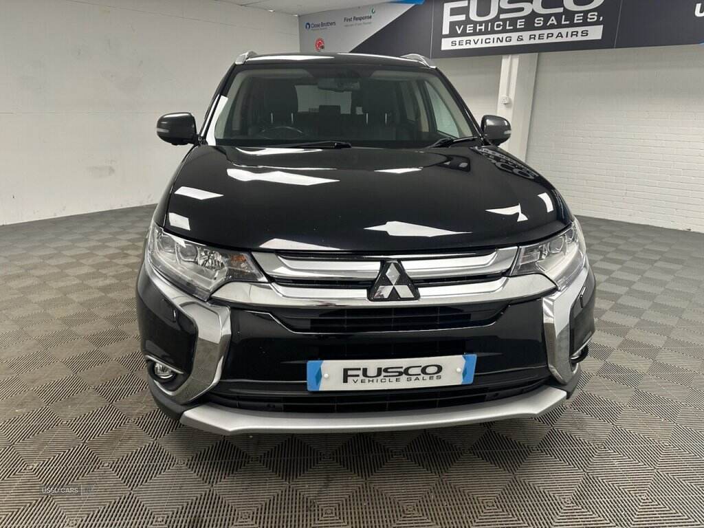 Mar 2025 Mitsubishi Outlander 2.2 DI-D 4 SUV 5dr Diesel Manual 4WD Euro 6 (s/s) (147 ps) Good History, Sat Nav, Bluetooth