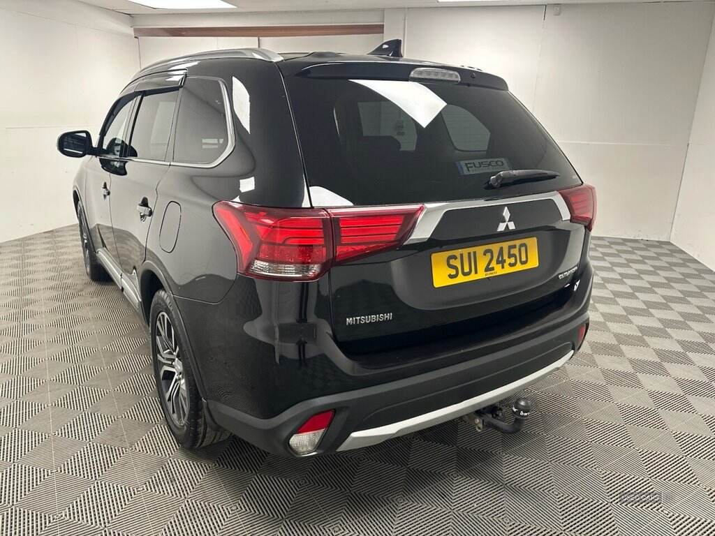 Mar 2025 Mitsubishi Outlander 2.2 DI-D 4 SUV 5dr Diesel Manual 4WD Euro 6 (s/s) (147 ps) Good History, Sat Nav, Bluetooth