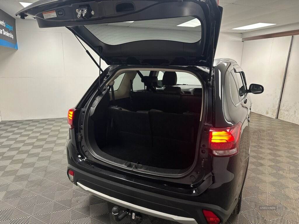 Mar 2025 Mitsubishi Outlander 2.2 DI-D 4 SUV 5dr Diesel Manual 4WD Euro 6 (s/s) (147 ps) Good History, Sat Nav, Bluetooth