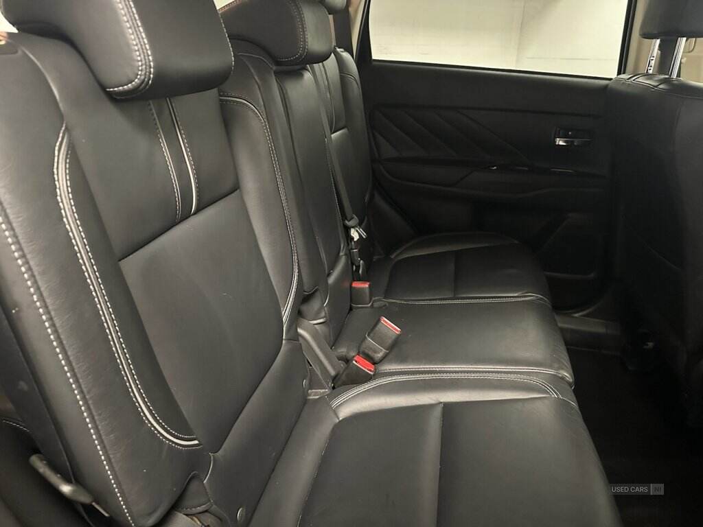 Mar 2025 Mitsubishi Outlander 2.2 DI-D 4 SUV 5dr Diesel Manual 4WD Euro 6 (s/s) (147 ps) Good History, Sat Nav, Bluetooth