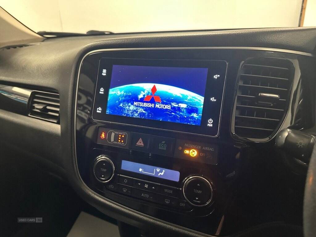Mar 2025 Mitsubishi Outlander 2.2 DI-D 4 SUV 5dr Diesel Manual 4WD Euro 6 (s/s) (147 ps) Good History, Sat Nav, Bluetooth
