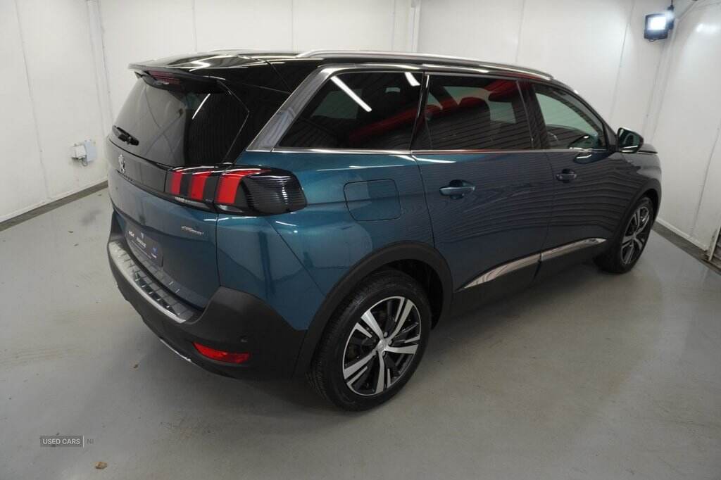 Nov 2019 Peugeot 5008 1.5 BlueHDi GT Line 5dr