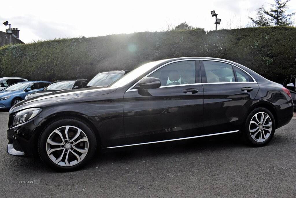 Apr 2016 Mercedes-Benz C-Class C220d Sport 4dr Auto