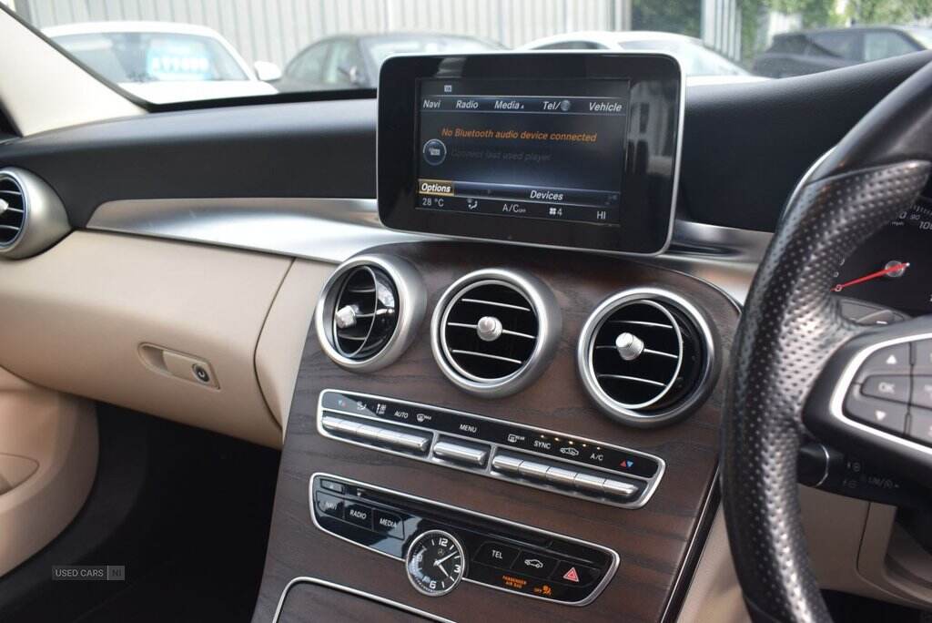Apr 2016 Mercedes-Benz C-Class C220d Sport 4dr Auto