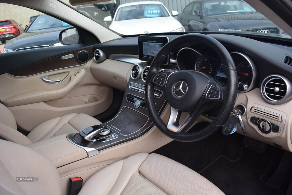 Apr 2016 Mercedes-Benz C-Class C220d Sport 4dr Auto