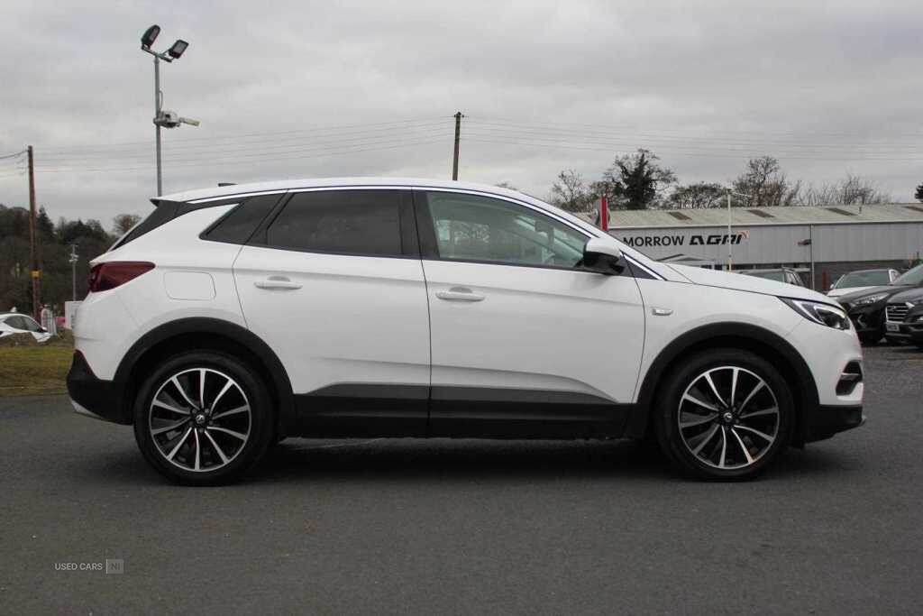 Dec 2020 Vauxhall Grandland X 1.2 Turbo Elite Nav 5dr