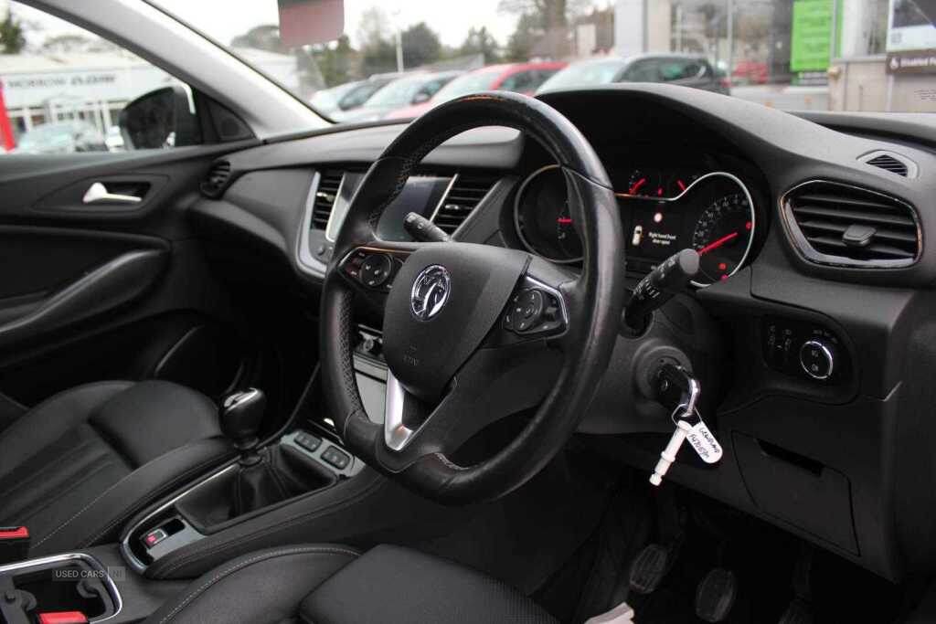 Dec 2020 Vauxhall Grandland X 1.2 Turbo Elite Nav 5dr