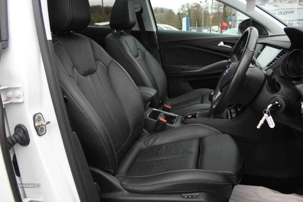 Dec 2020 Vauxhall Grandland X 1.2 Turbo Elite Nav 5dr
