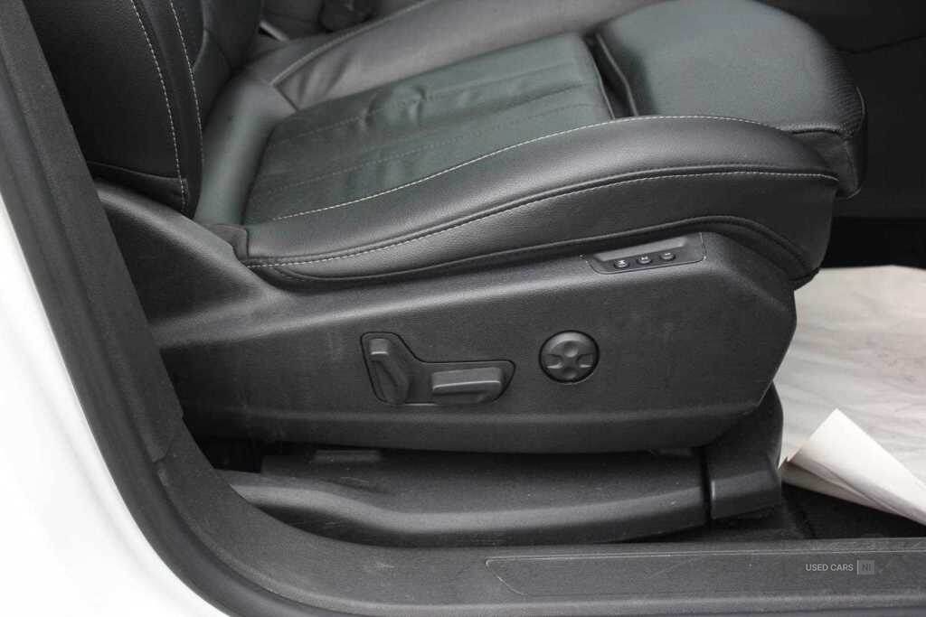 Dec 2020 Vauxhall Grandland X 1.2 Turbo Elite Nav 5dr