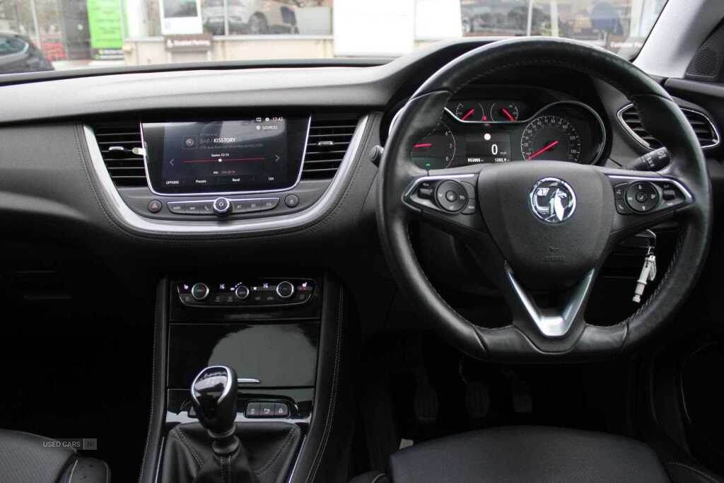 Dec 2020 Vauxhall Grandland X 1.2 Turbo Elite Nav 5dr