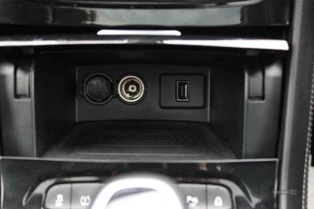 Dec 2020 Vauxhall Grandland X 1.2 Turbo Elite Nav 5dr