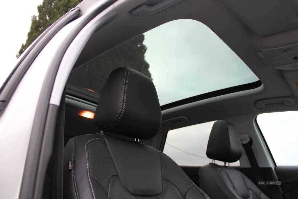 Dec 2020 Vauxhall Grandland X 1.2 Turbo Elite Nav 5dr