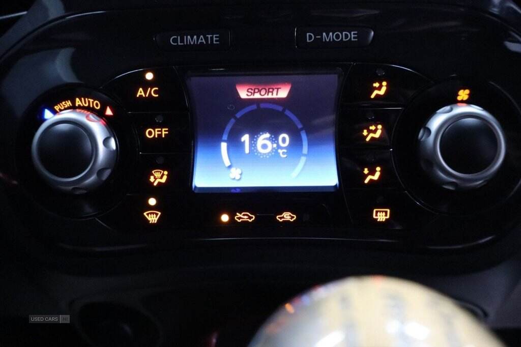 Jan 2011 Nissan Juke 1.6 Acenta 5dr [Sport Pack]