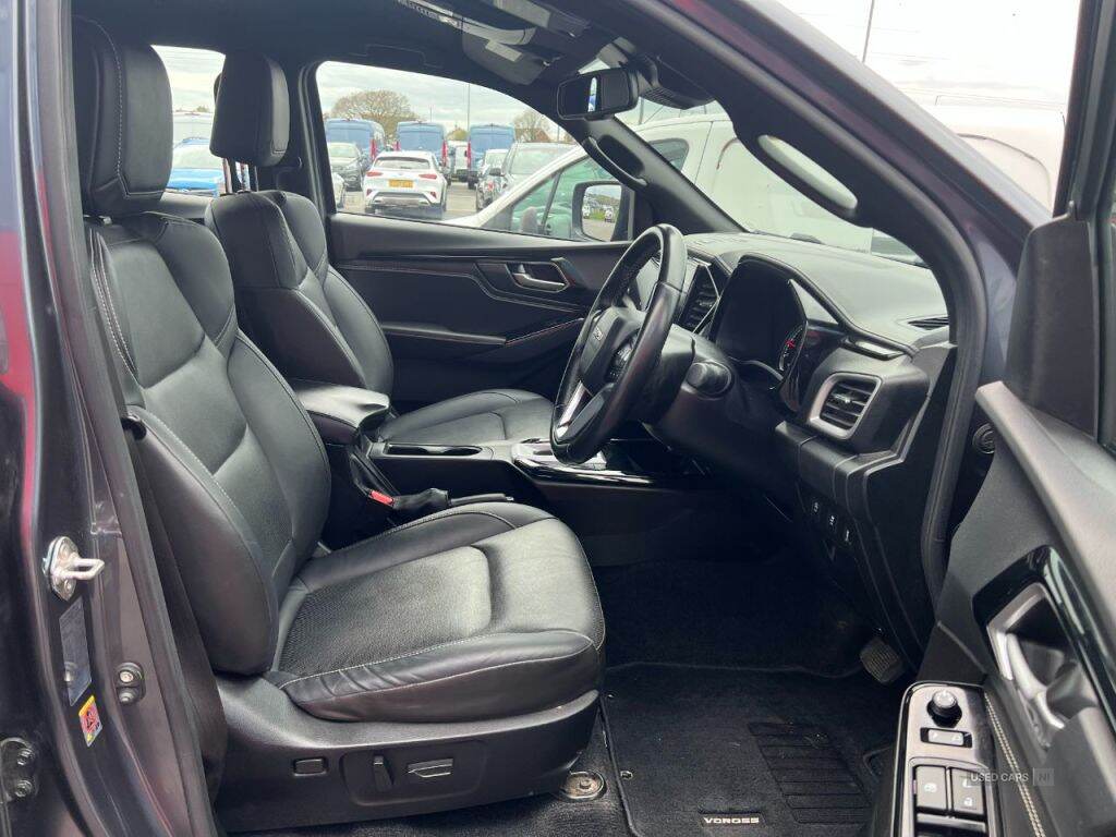 Feb 2023 Isuzu D-Max 1.9 V-Cross Double Cab 4x4 Auto