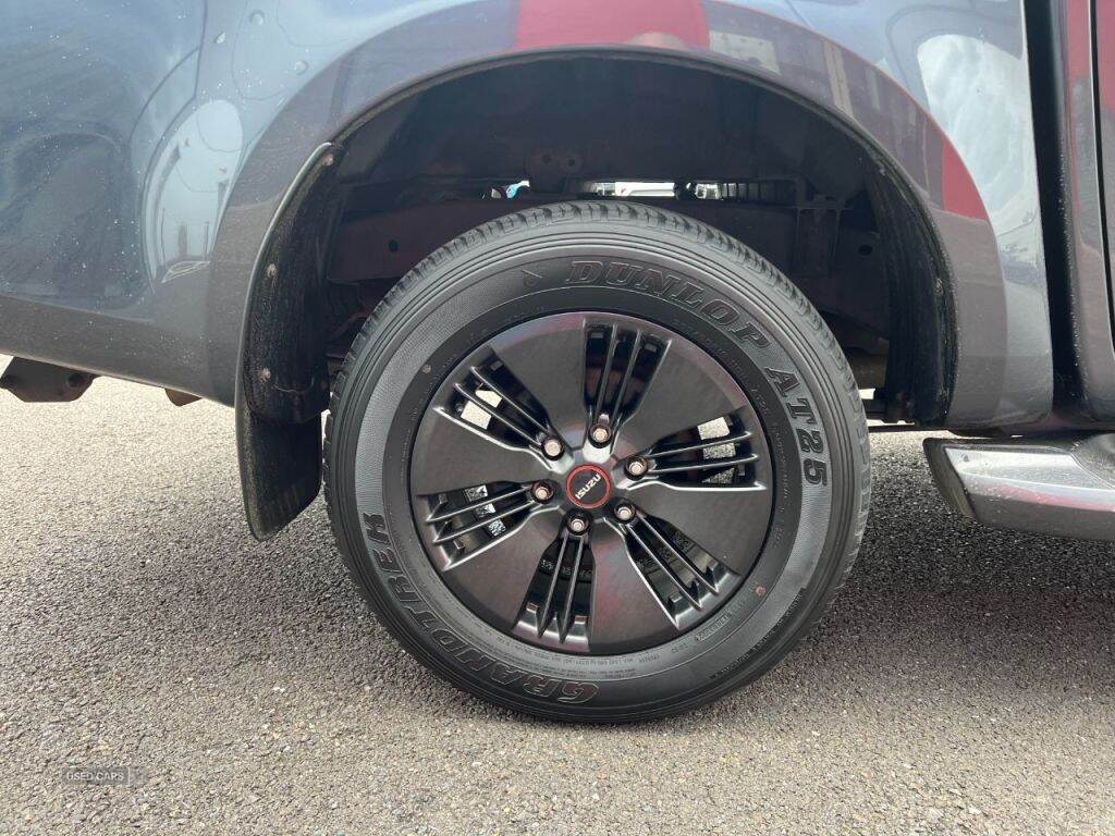Feb 2023 Isuzu D-Max 1.9 V-Cross Double Cab 4x4 Auto