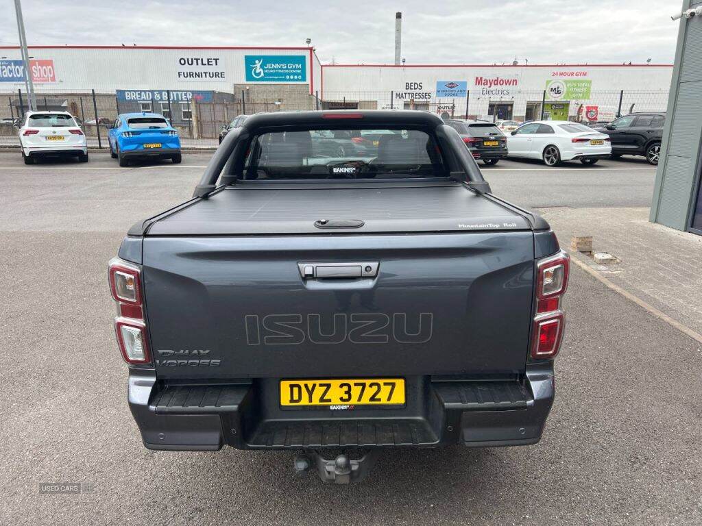 Feb 2023 Isuzu D-Max 1.9 V-Cross Double Cab 4x4 Auto