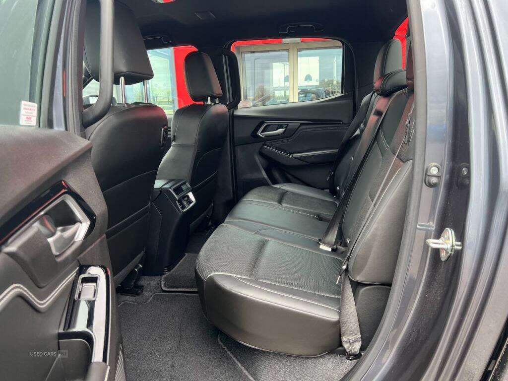 Feb 2023 Isuzu D-Max 1.9 V-Cross Double Cab 4x4 Auto