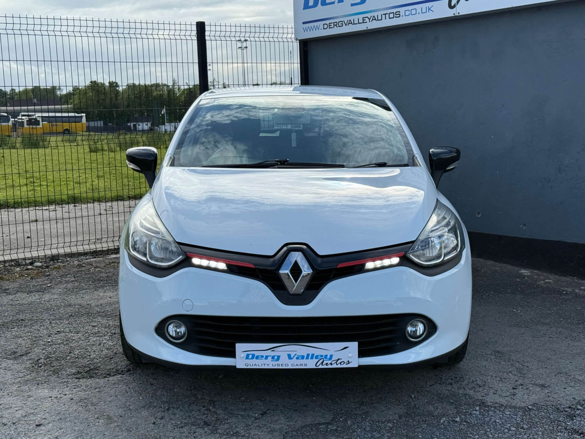 Mar 2014 Renault Clio 1.2 16V Dynamique MediaNav 5dr