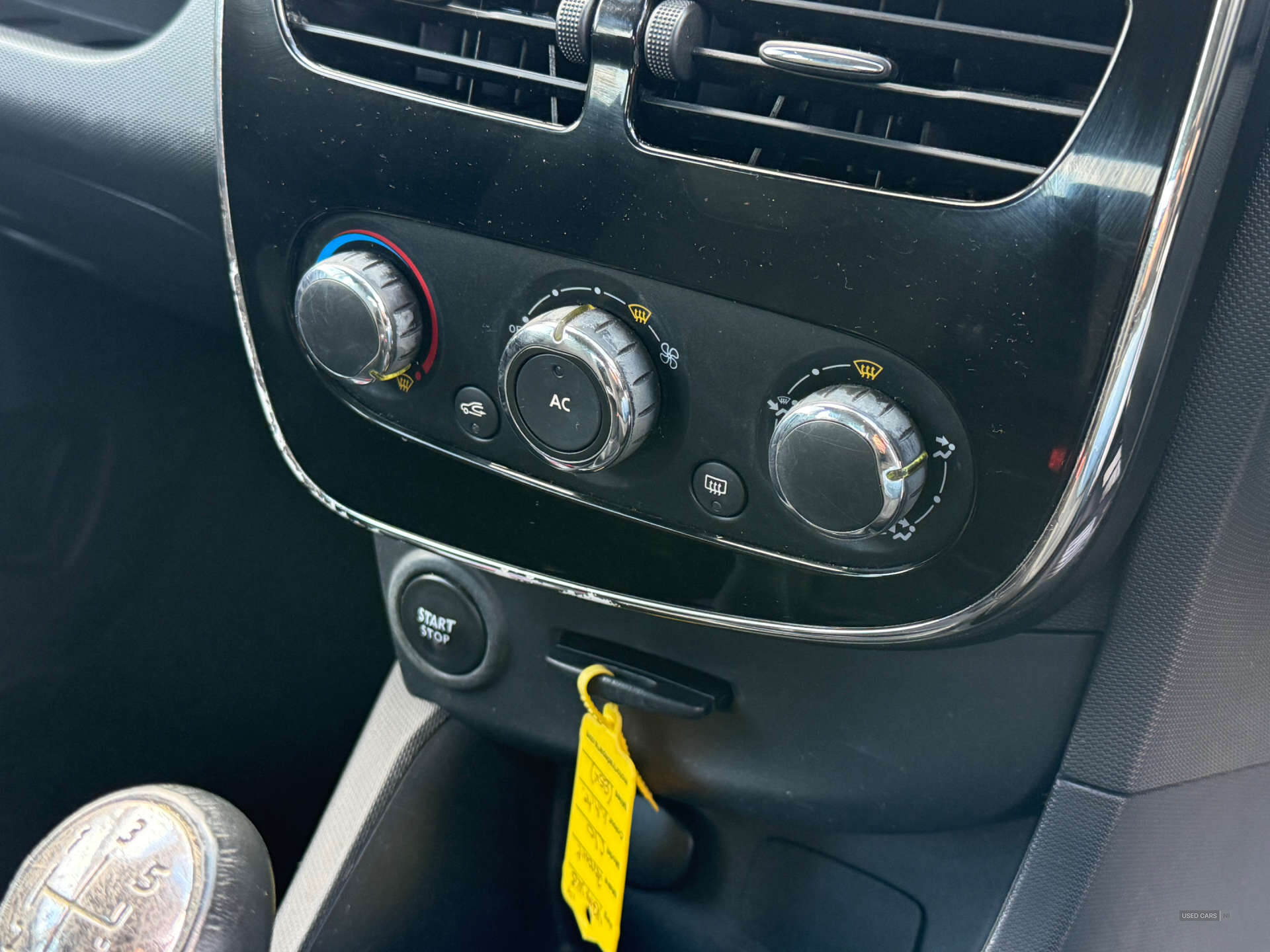 Mar 2014 Renault Clio 1.2 16V Dynamique MediaNav 5dr
