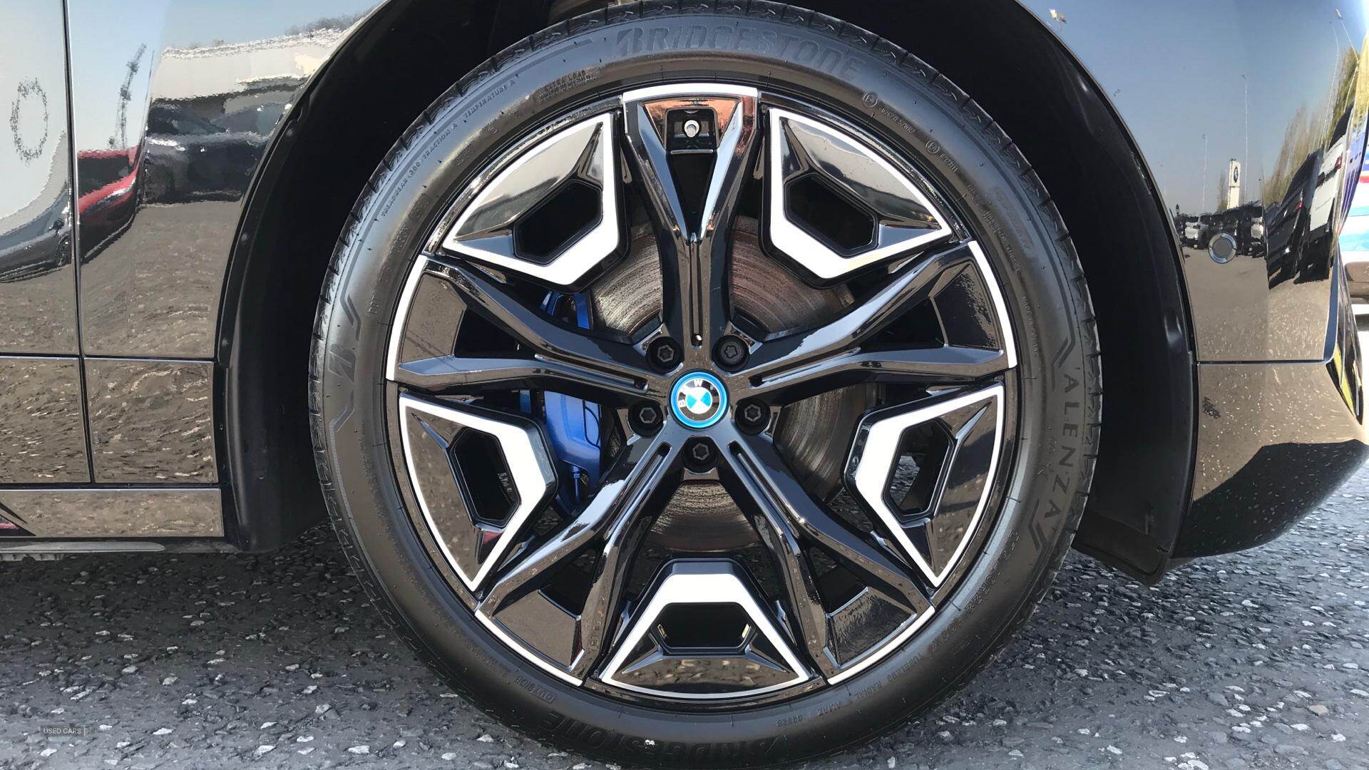 Feb 2024 BMW iX 240kW xDrive40 M Sport 76.6kWh 5dr Auto