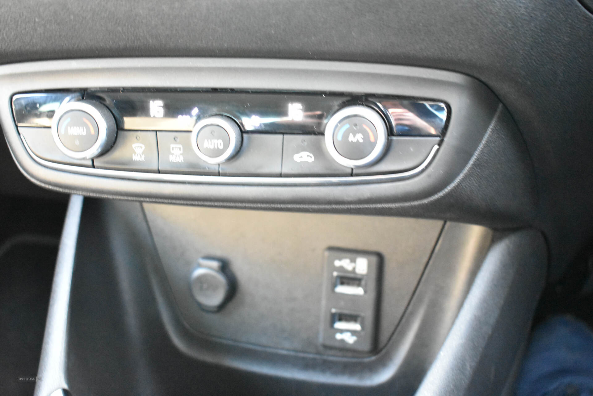 Feb 2020 Vauxhall Crossland X 1.2T [130] Elite Nav 5dr [Start Stop] Auto