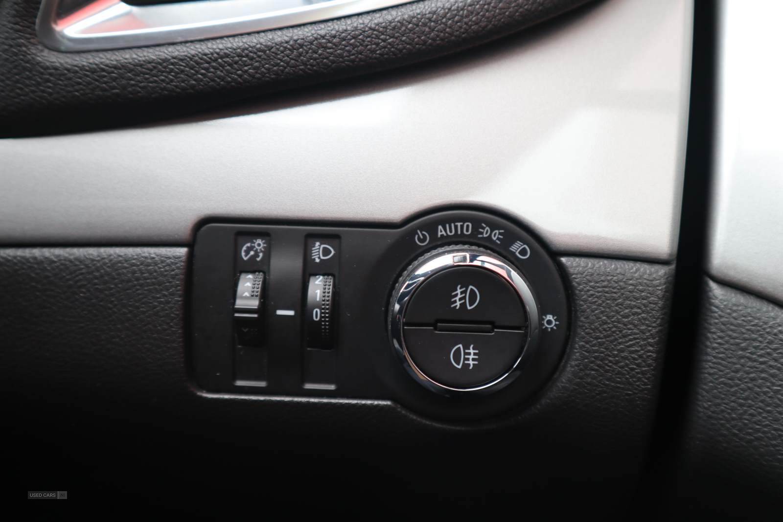 Feb 2016 Vauxhall Mokka 1.6i Exclusiv 5dr