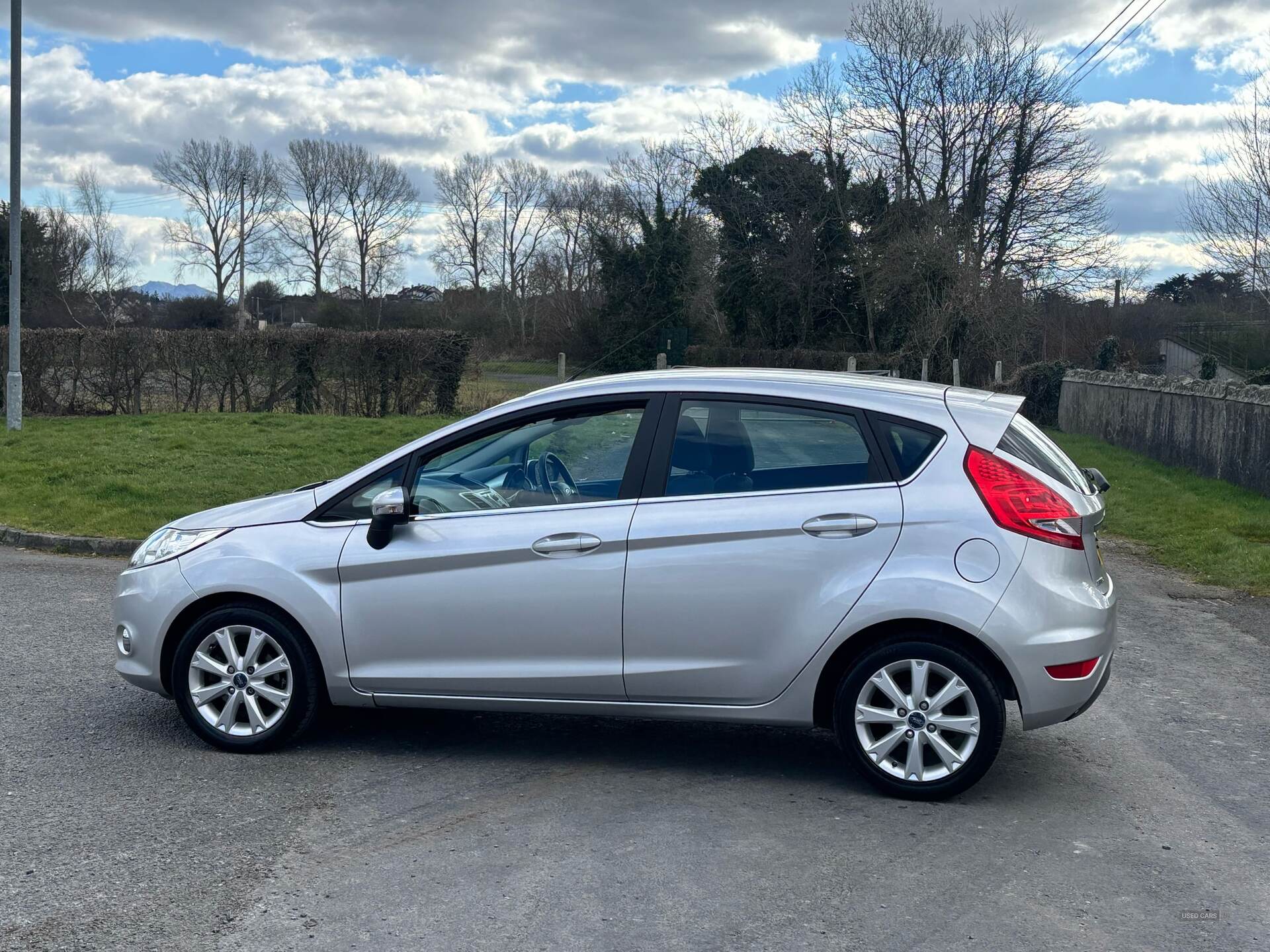 Feb 2010 Ford Fiesta 1.4 Zetec 5dr Auto
