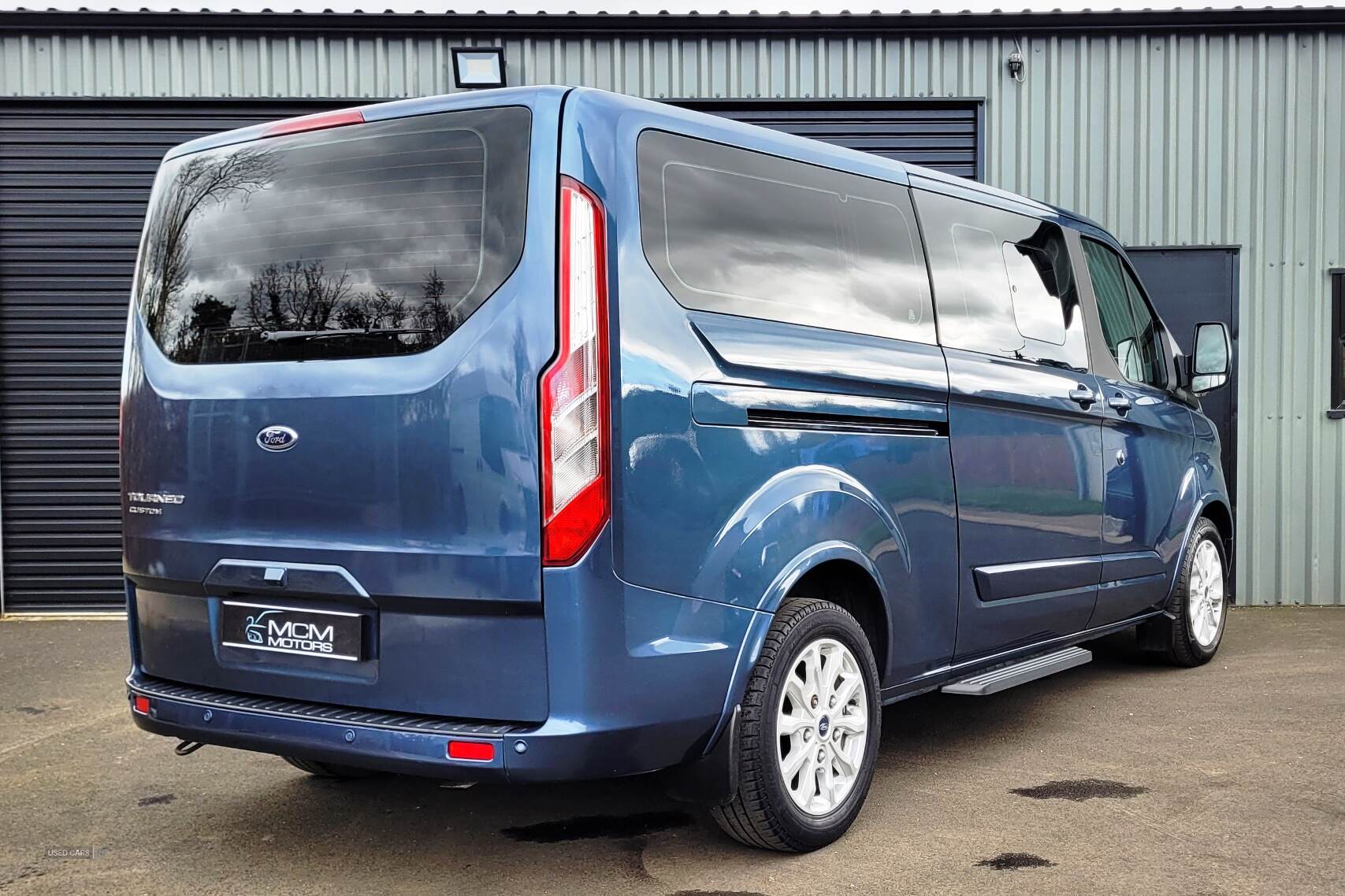 Jan 2020 Ford Tourneo 2.0 EcoBlue 130ps Low Roof 8 Seater Titanium