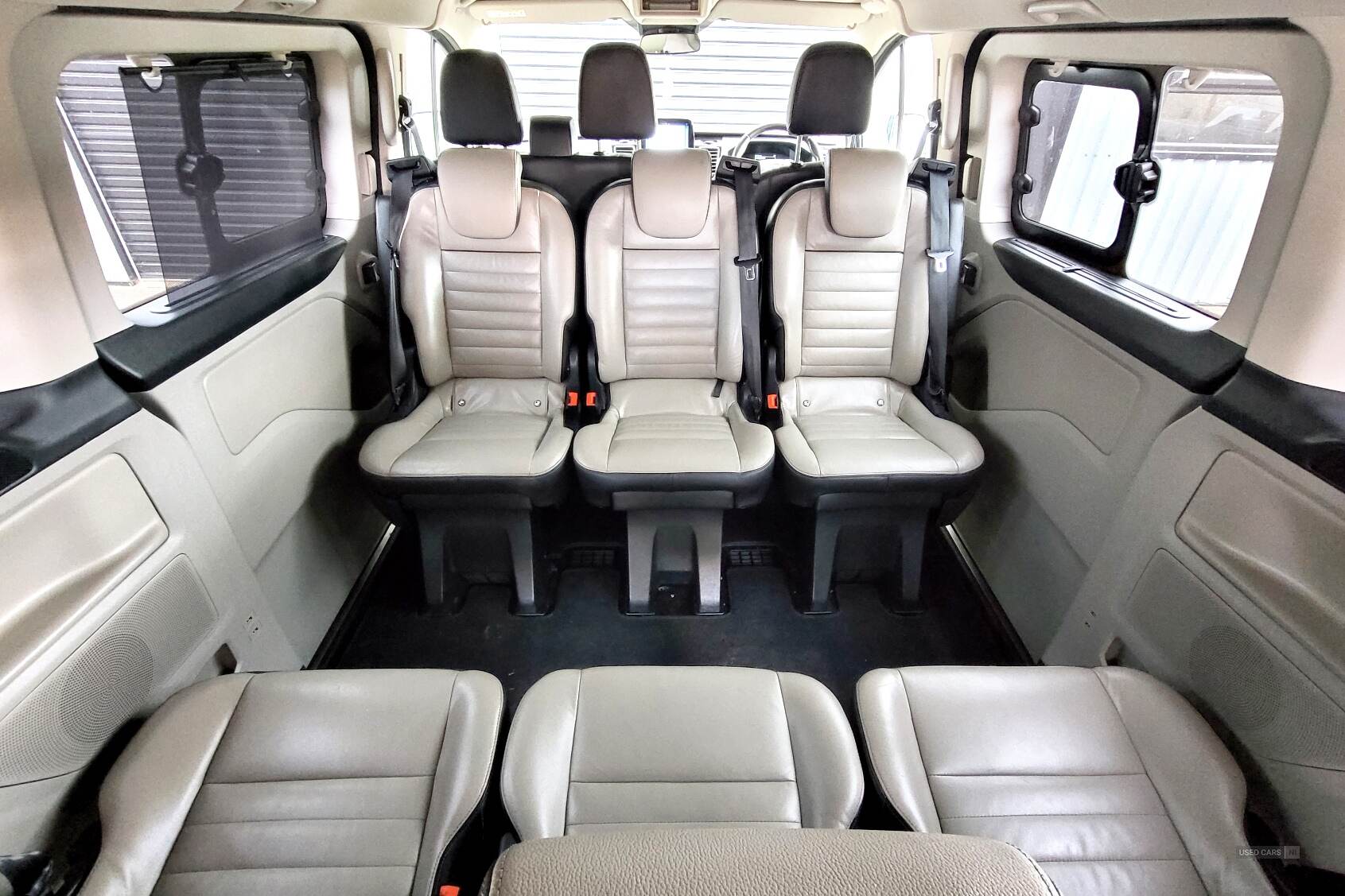 Jan 2020 Ford Tourneo 2.0 EcoBlue 130ps Low Roof 8 Seater Titanium