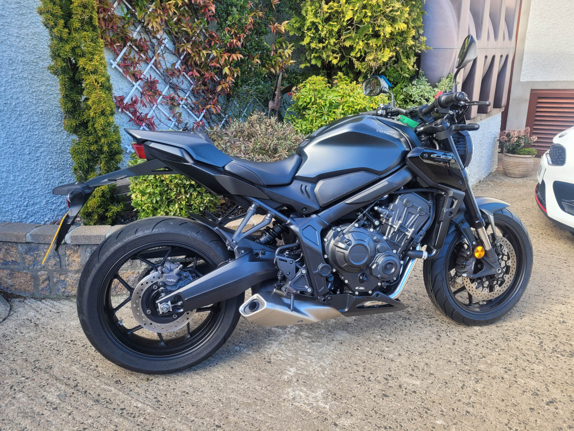 Apr 2023 Honda CB series CB650R 5500 Miles F.S.H