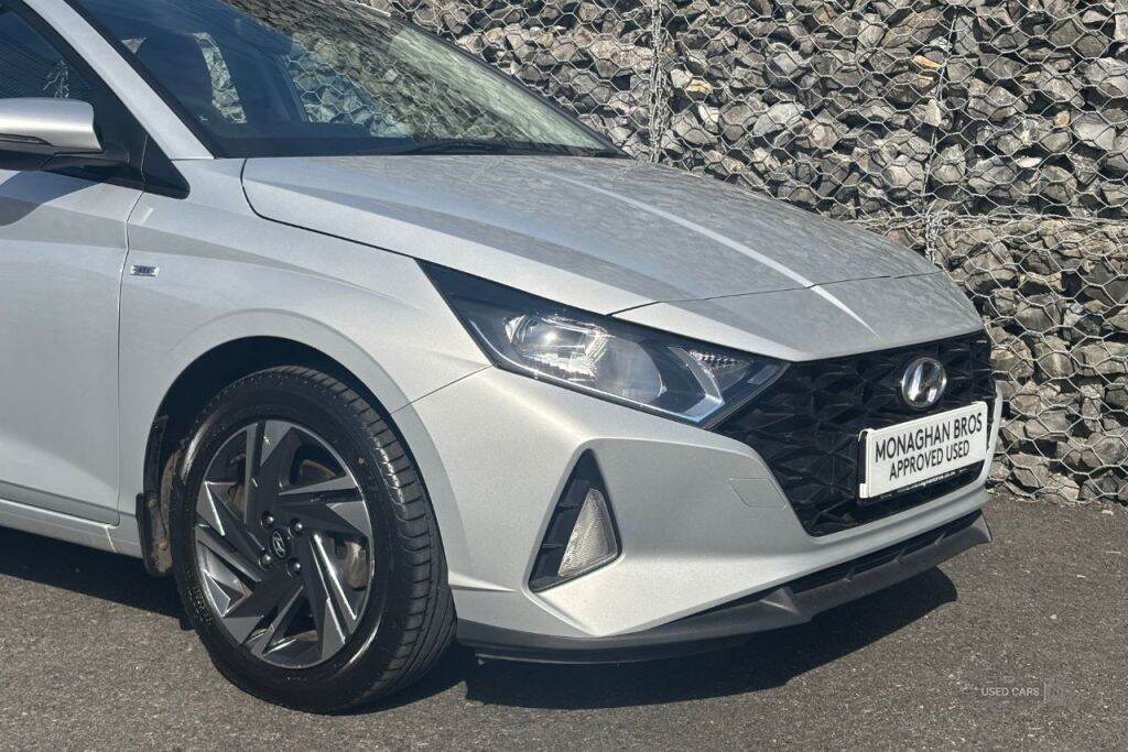 May 2022 Hyundai i20 1.0T GDi 48V MHD SE Connect 5dr