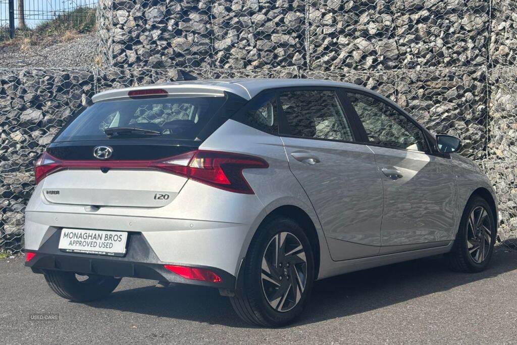 May 2022 Hyundai i20 1.0T GDi 48V MHD SE Connect 5dr