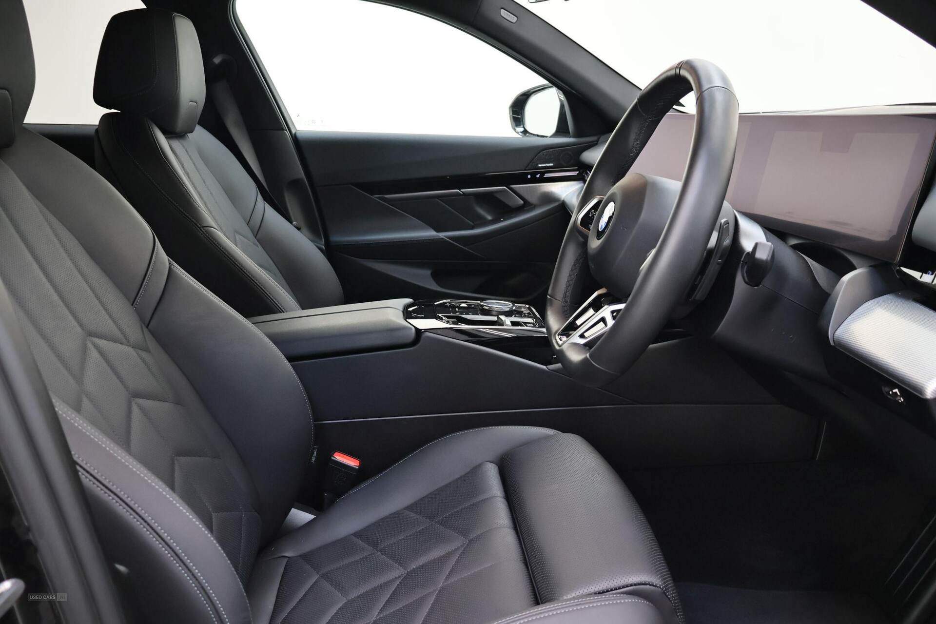 May 2024 BMW 5 Series 520i M Sport 4dr Auto