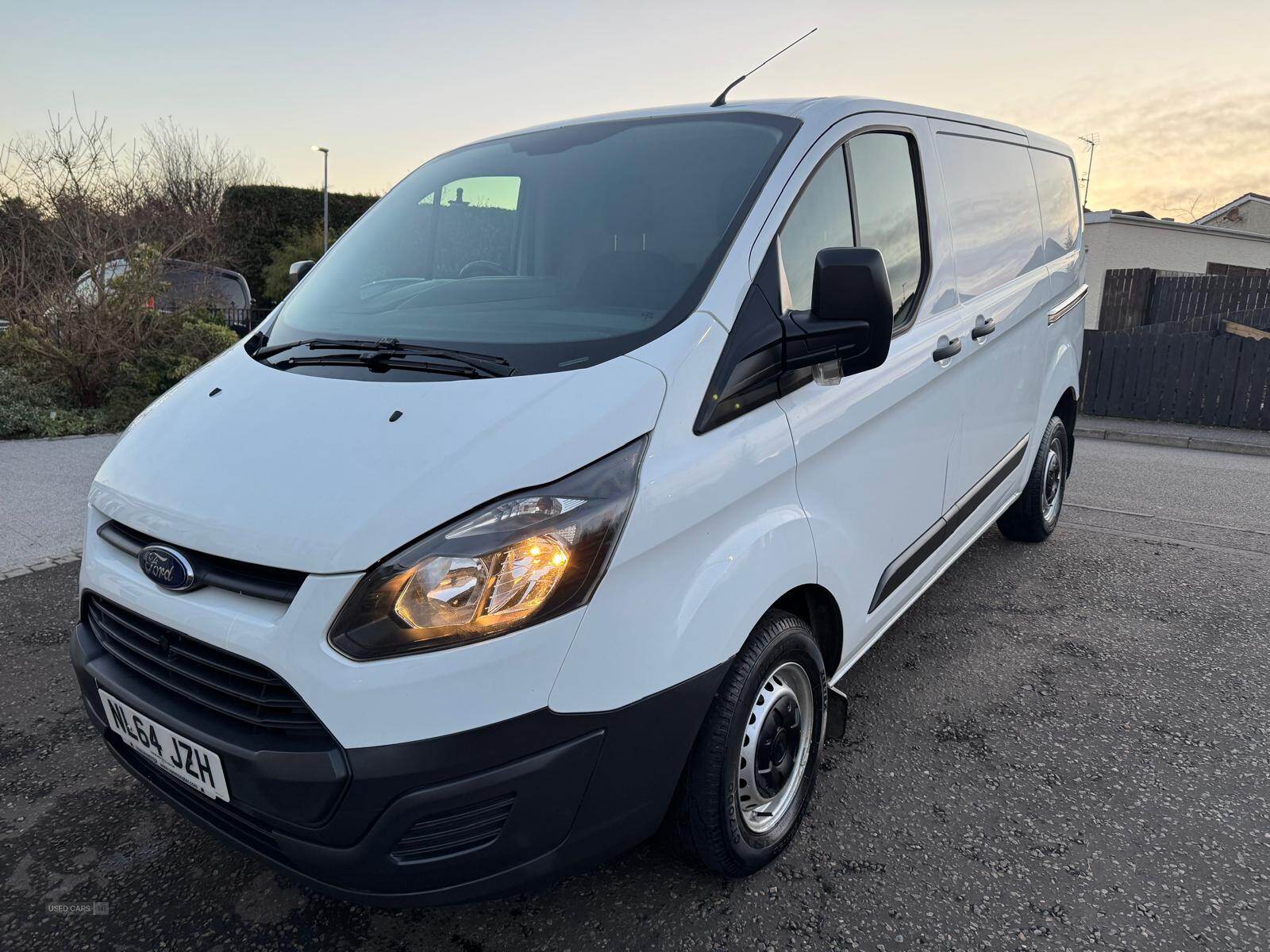Oct 2014 Ford Transit Custom 2.2 TDCi 100ps Low Roof Van