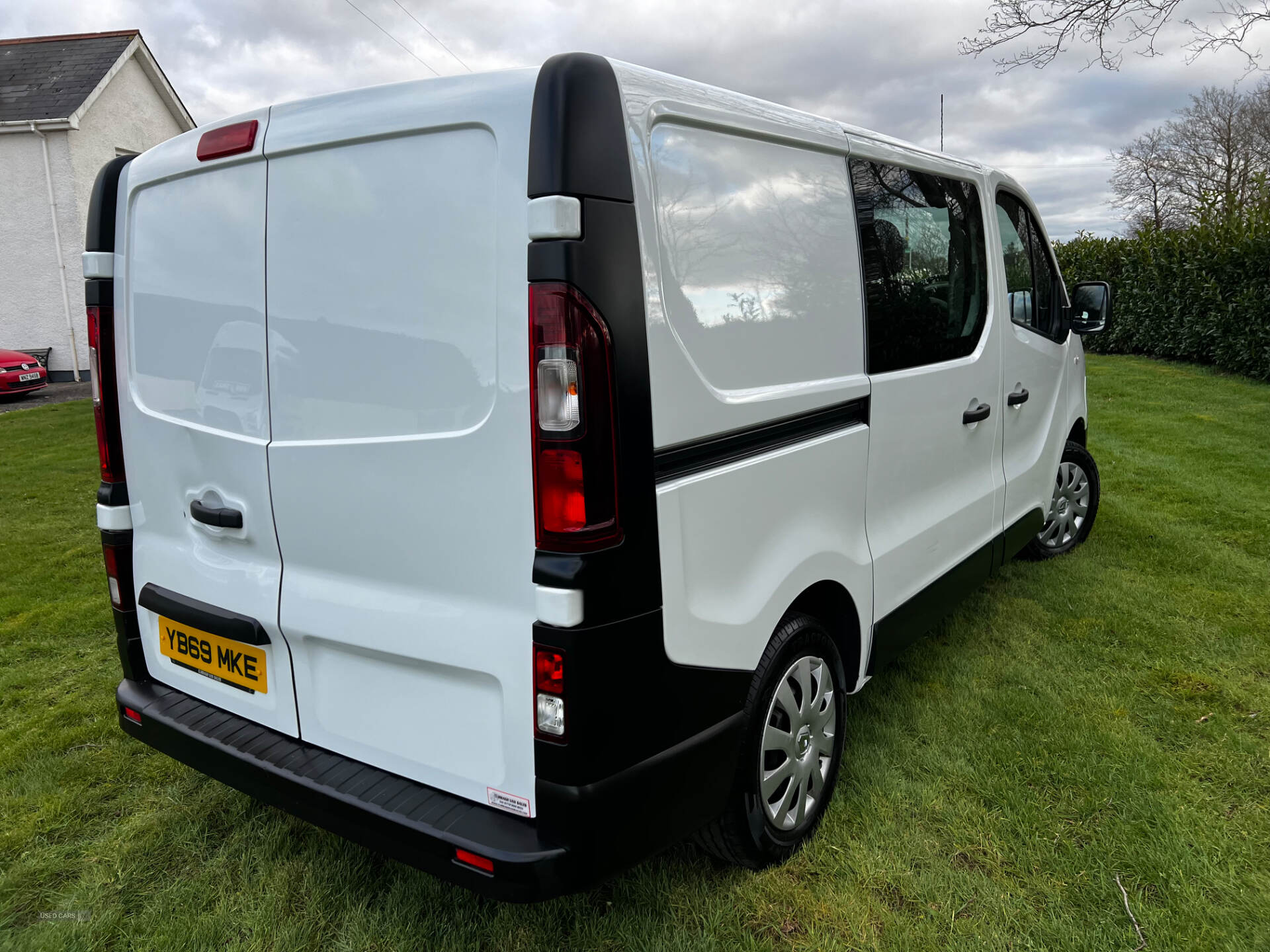 Jan 2020 Renault Trafic SL30 ENERGY dCi 120 Business Crew Van