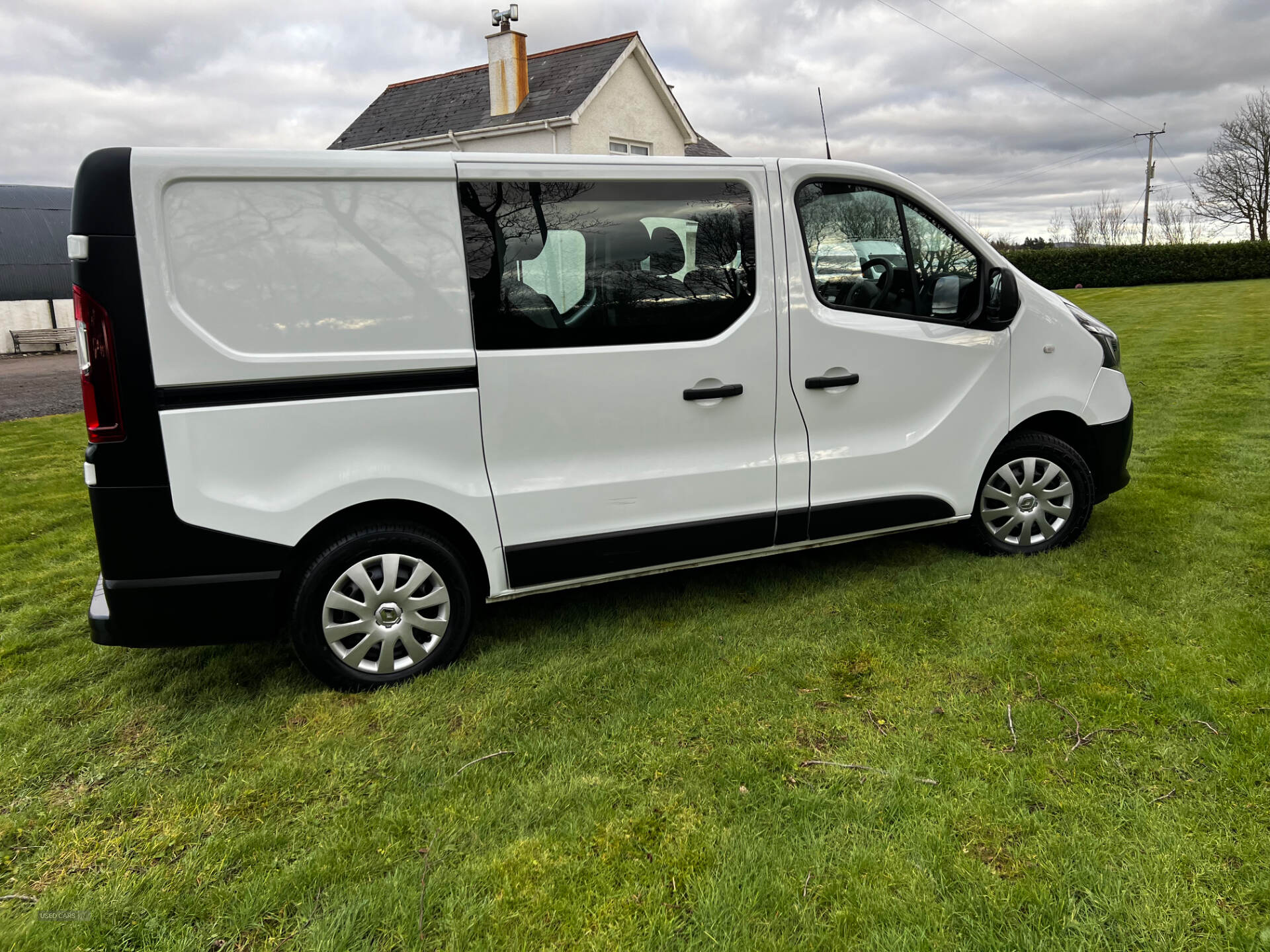 Jan 2020 Renault Trafic SL30 ENERGY dCi 120 Business Crew Van