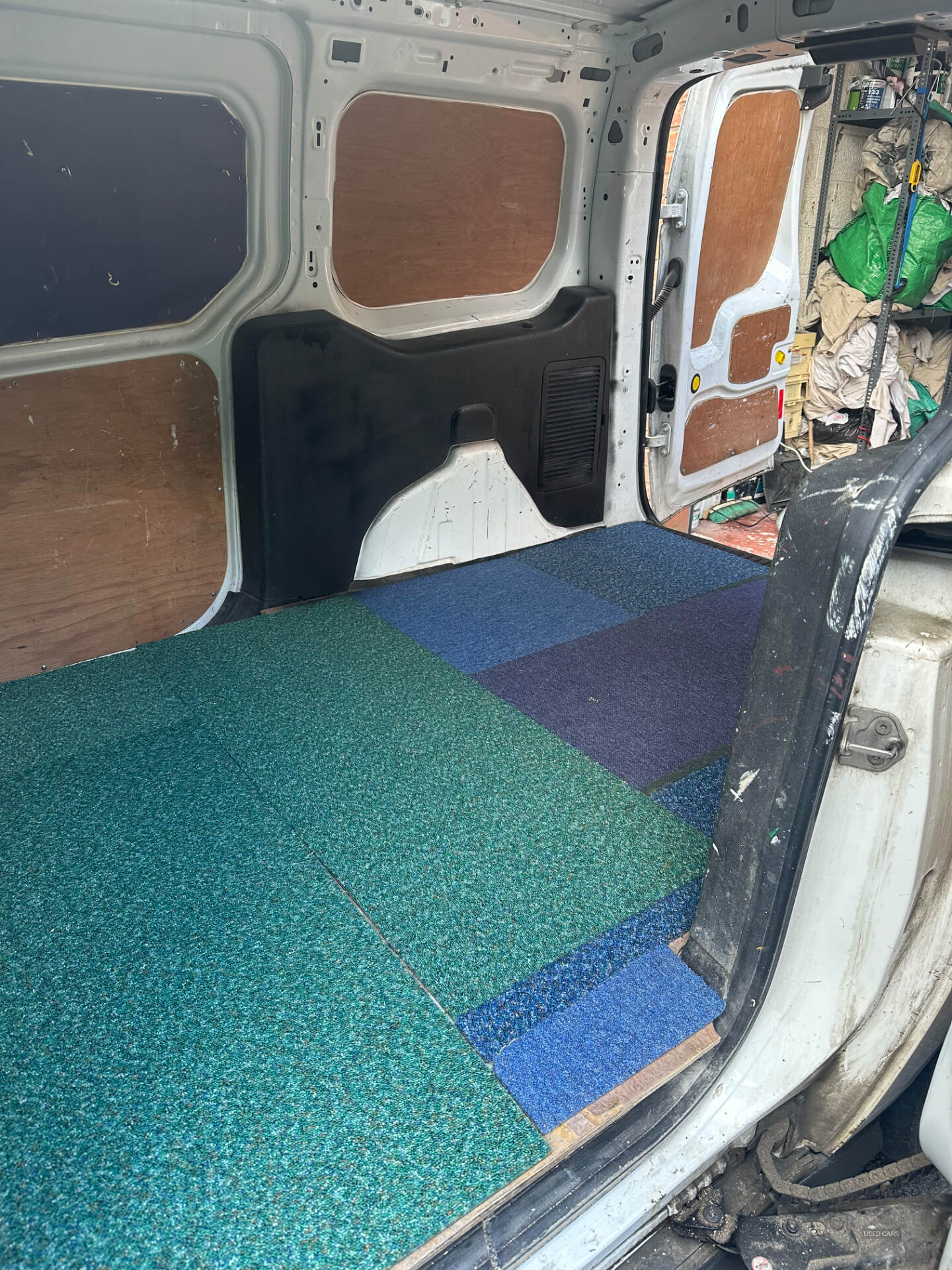 Oct 2015 Ford Transit Connect 1.6 TDCi 95ps Trend Van