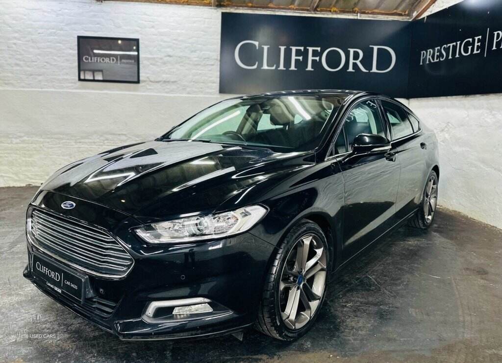 Nov 2018 Ford Mondeo 2.0 TDCi ECOnetic Zetec Edition 5dr
