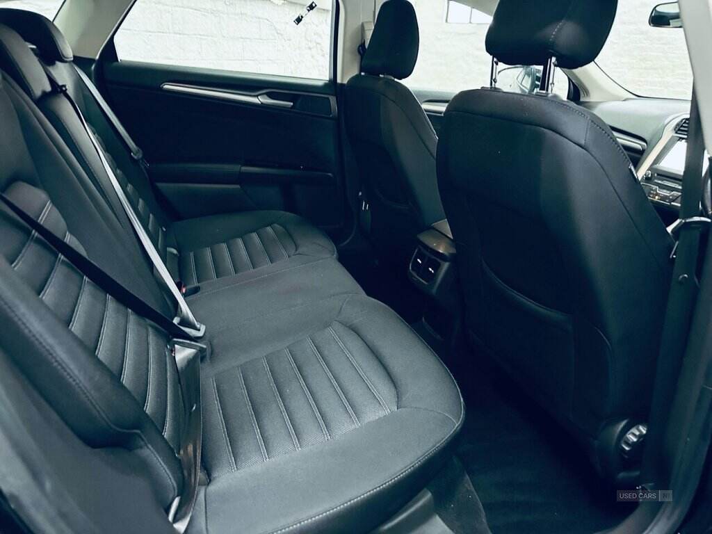 Nov 2018 Ford Mondeo 2.0 TDCi ECOnetic Zetec Edition 5dr