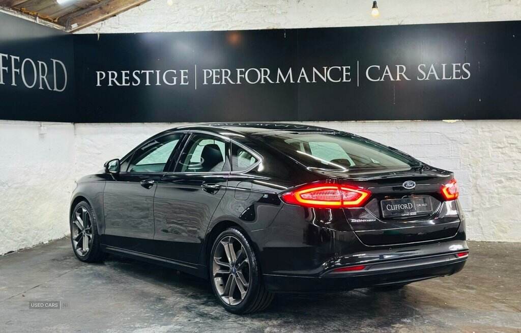 Nov 2018 Ford Mondeo 2.0 TDCi ECOnetic Zetec Edition 5dr