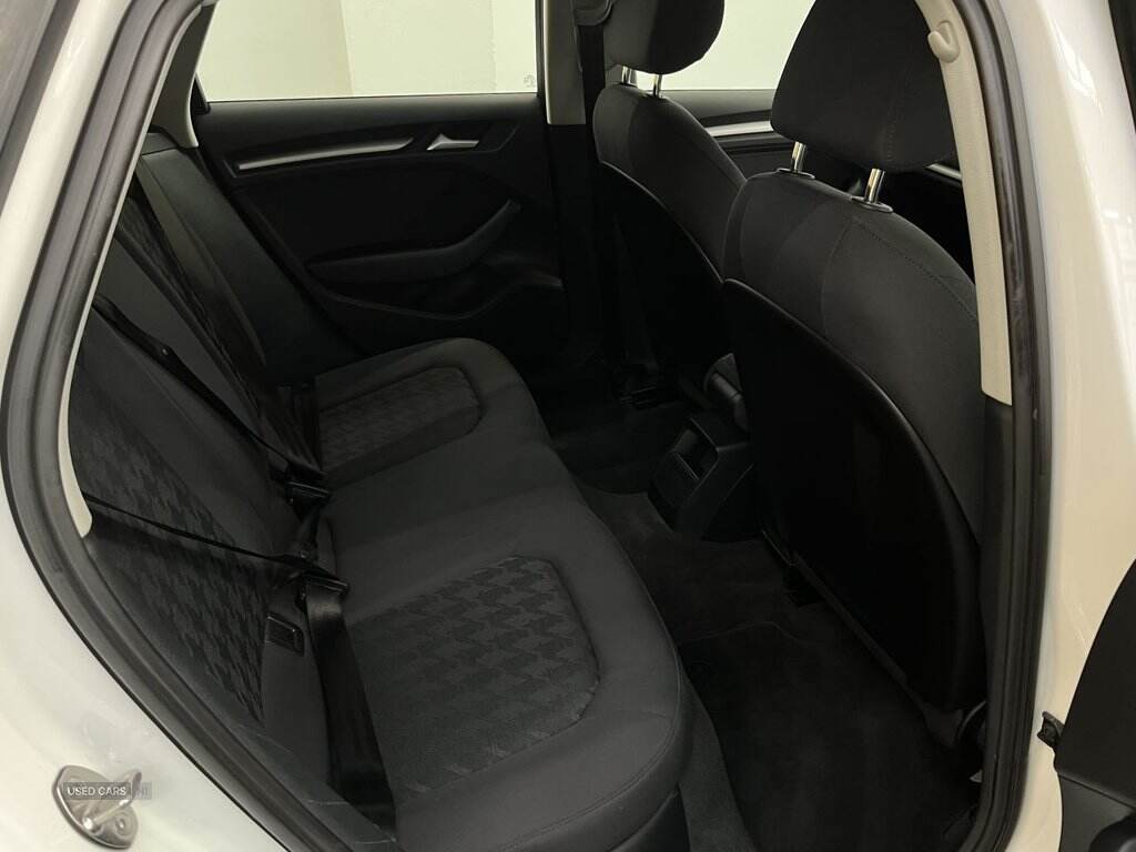 Sep 2015 Audi A3 1.6 TDI Ultra 110 SE 5dr