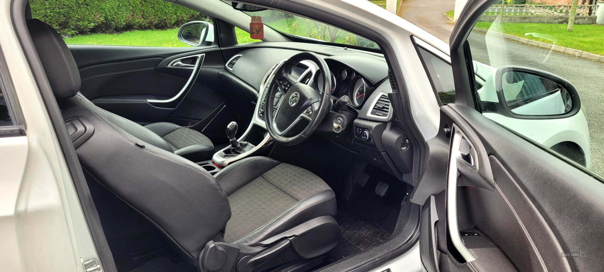 Jan 2013 Vauxhall Astra GTC 2.0 CDTi 16V SRi 3dr