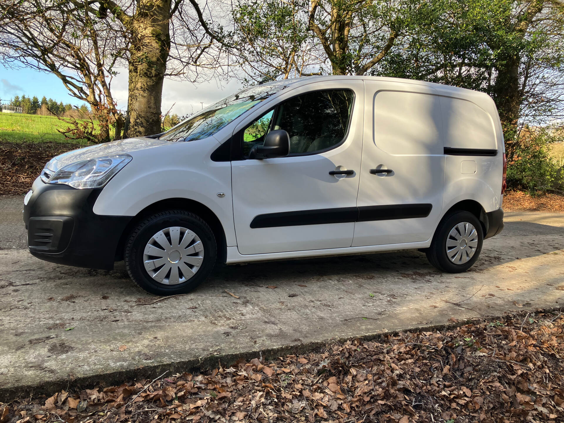 Sep 2016 Citroen Berlingo 1.6 HDi 625Kg LX 75ps