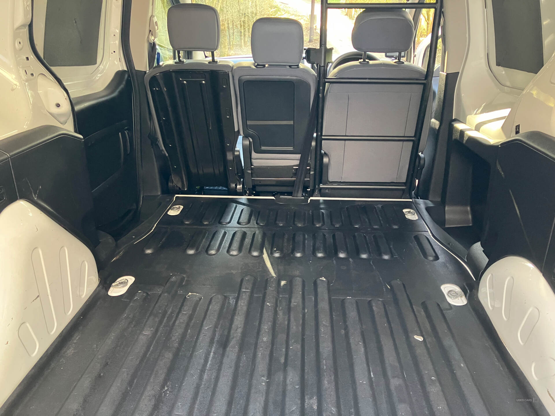 Sep 2016 Citroen Berlingo 1.6 HDi 625Kg LX 75ps