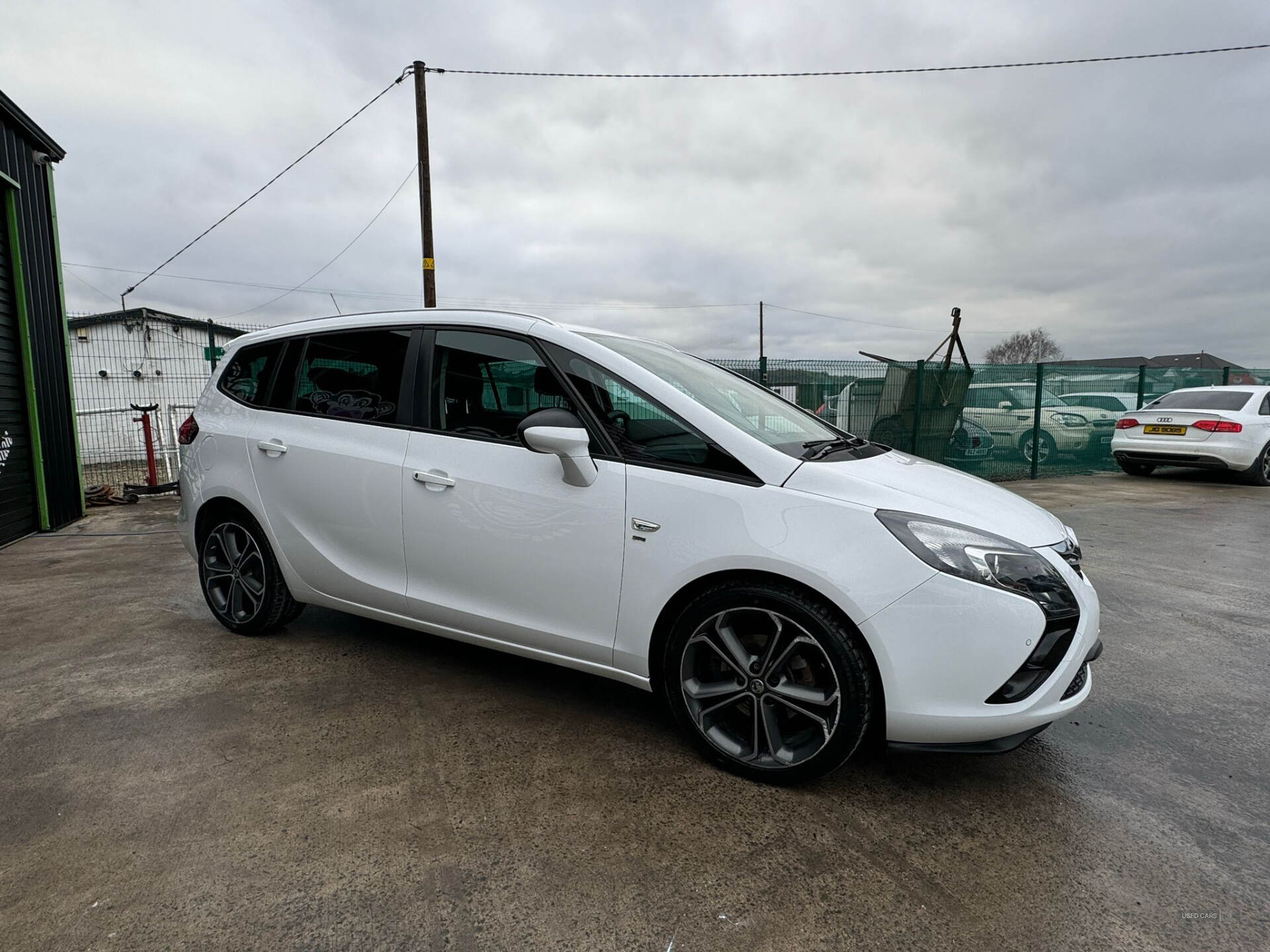 Oct 2015 Vauxhall Zafira 2.0 CDTi SRi 5dr