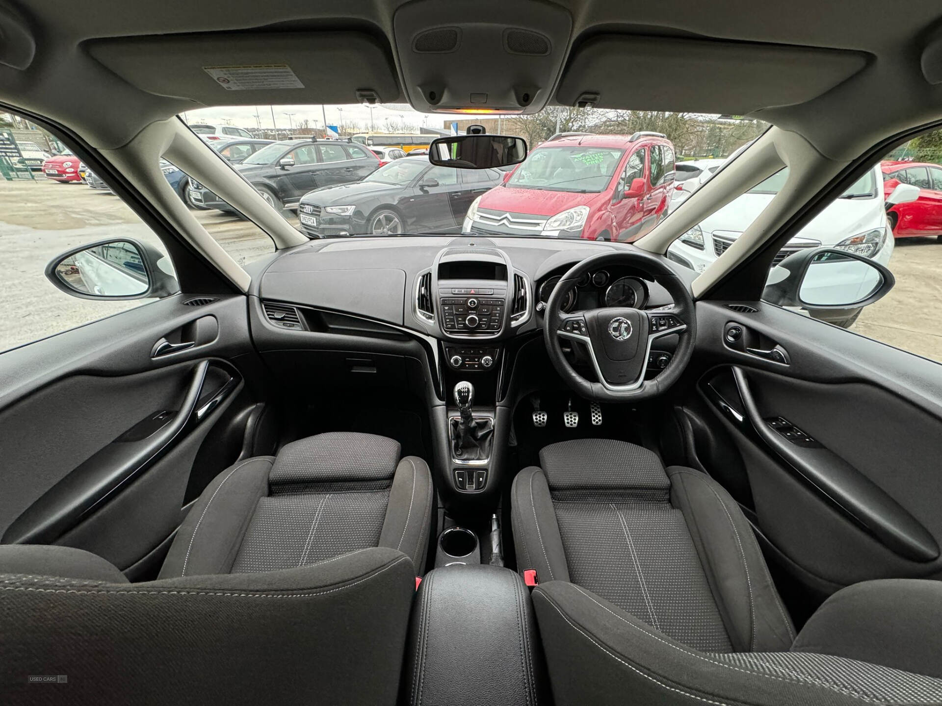 Oct 2015 Vauxhall Zafira 2.0 CDTi SRi 5dr