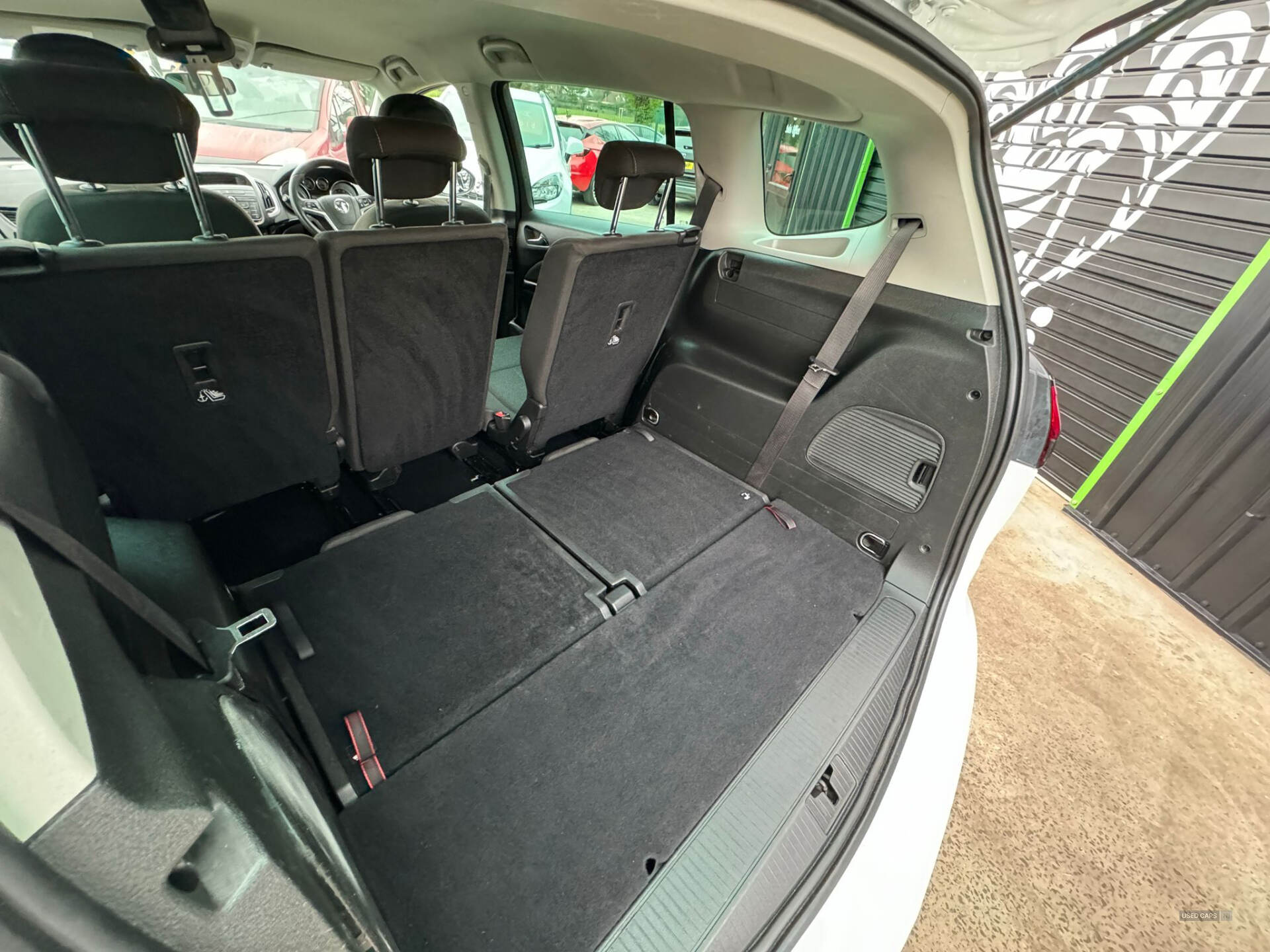 Oct 2015 Vauxhall Zafira 2.0 CDTi SRi 5dr