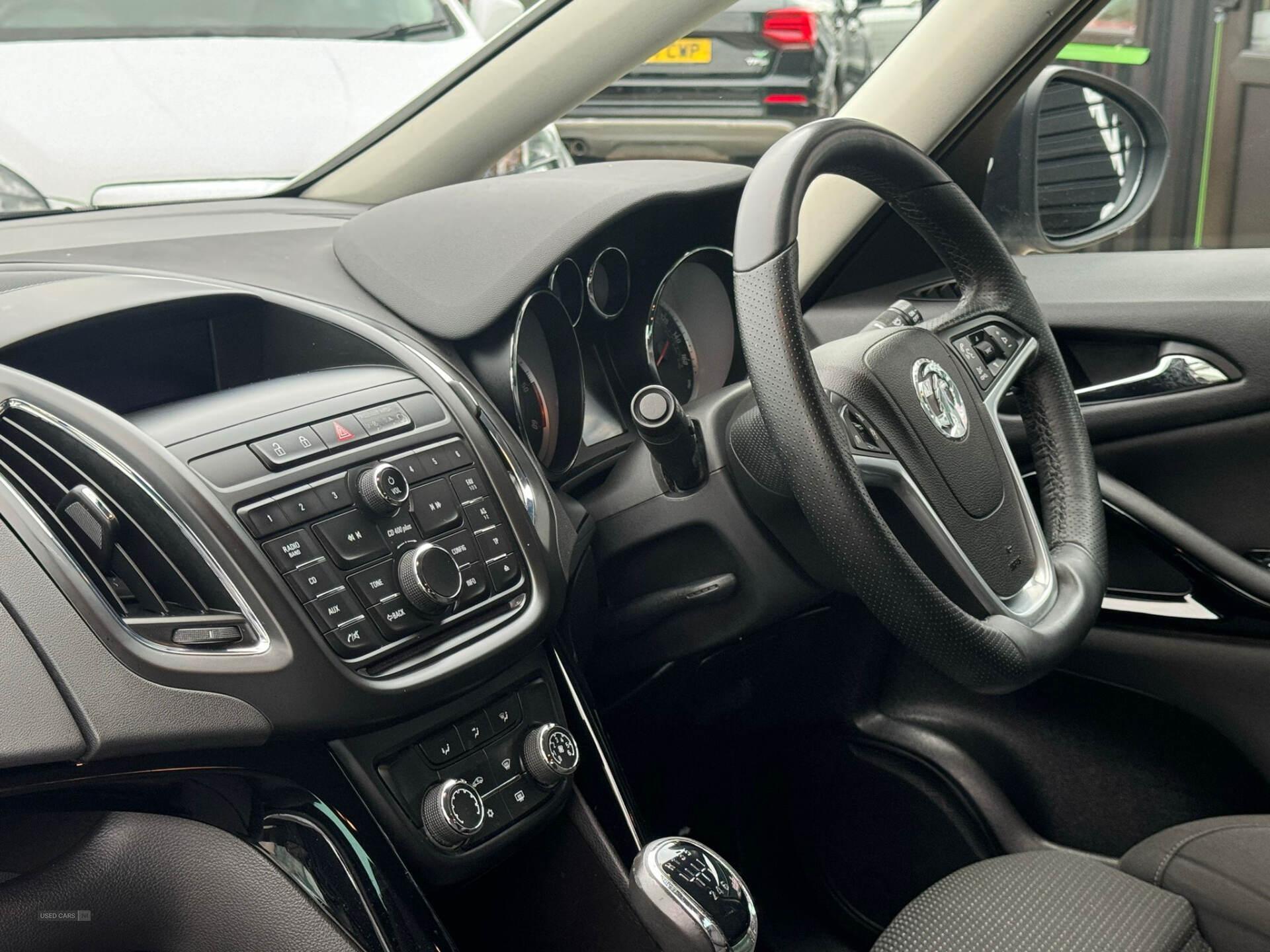 Oct 2015 Vauxhall Zafira 2.0 CDTi SRi 5dr
