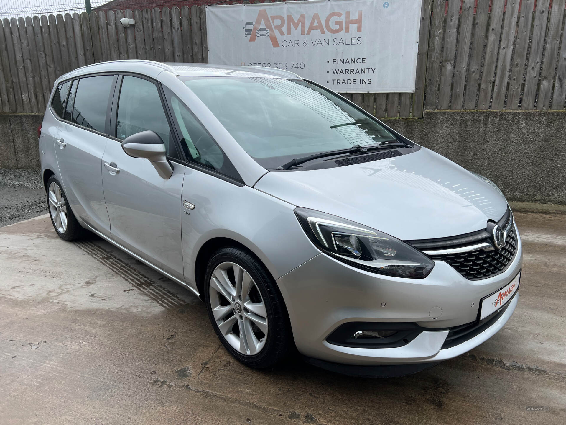 Mar 2017 Vauxhall Zafira 2.0 CDTi SRi 5dr